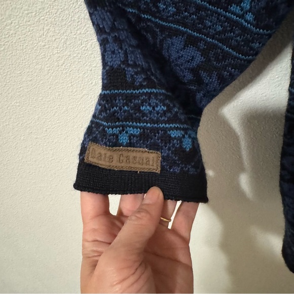 Vintage 90s Dale of Norway Wool Button Cardigan Nordic Fair Isle Velvet-M - Picture 7 of 11